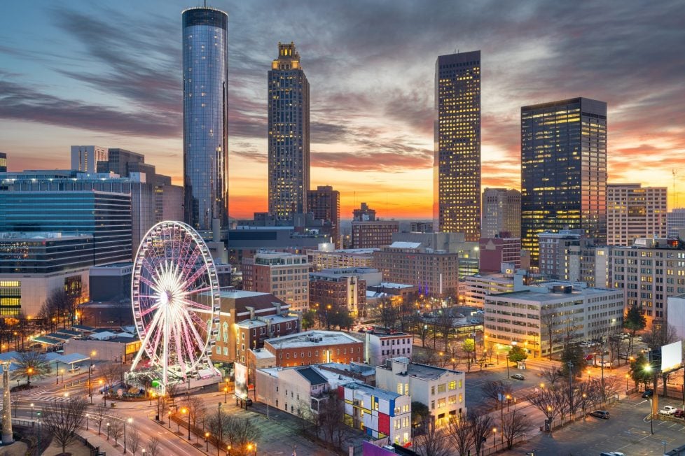A high contrast view of the Atlanta, Georgia skyline